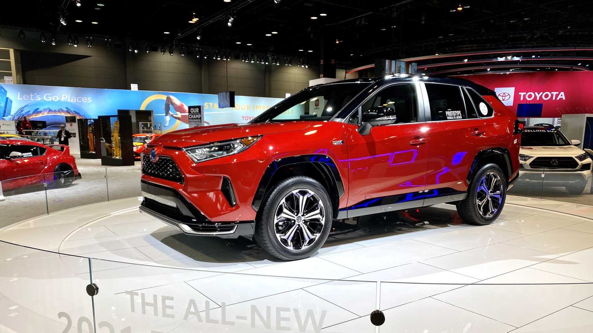 Toyota раскрывает цены на гибридный плагин 2021 RAV4 Prime