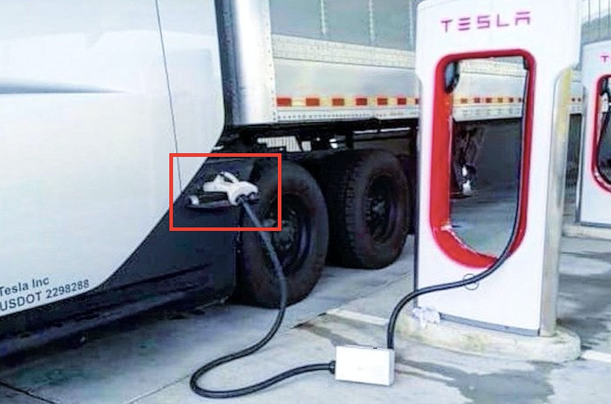 Специальная установка Megacharger от Tesla Seven была замечена на открытом воздухе в Supercharger