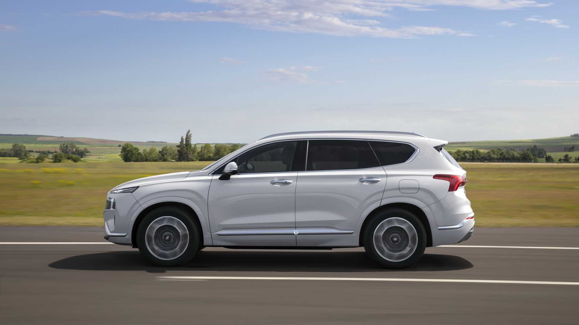 Hyundai объявляет новые детали для 2021 Санта-Фе PHEV