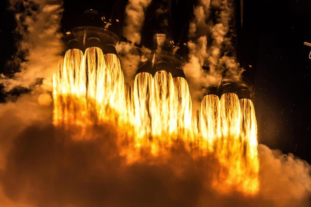 SpaceX ждет своего часа, пока НАСА рискует покалечить зонд Юпитера, чтобы ущипнуть копейки