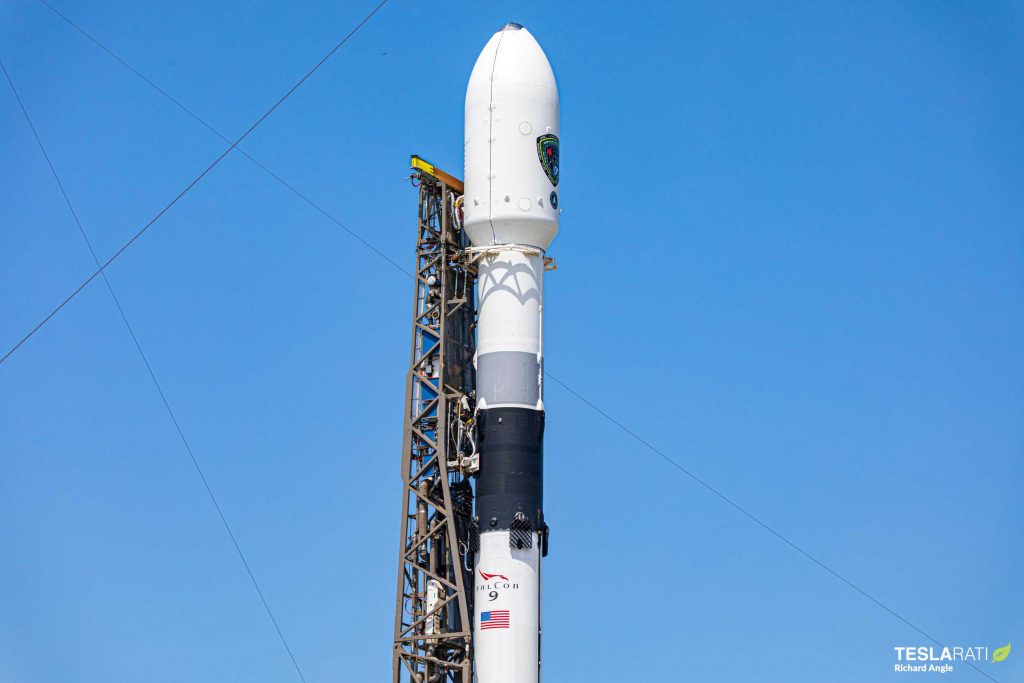 SpaceX запускает ракету впервые после запуска американского военного спутника