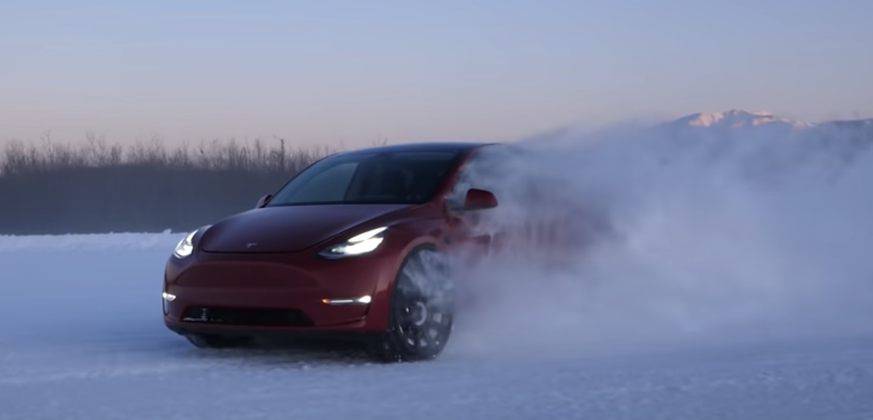 Эффективность Tesla Model Y превосходит Model 3 в реальных тестах по вождению зимой