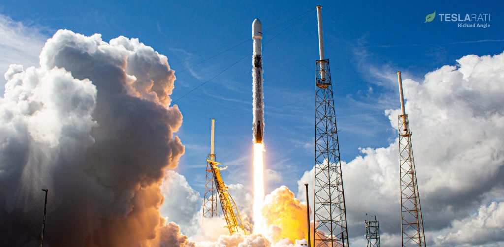 Флот SpaceX Falcon 9 стартует в 2021 году с серии запусков
