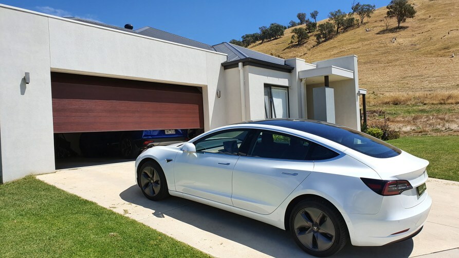 Tesla продает в Австралии вдвое больше автомобилей, чем все ее конкуренты вместе взятые