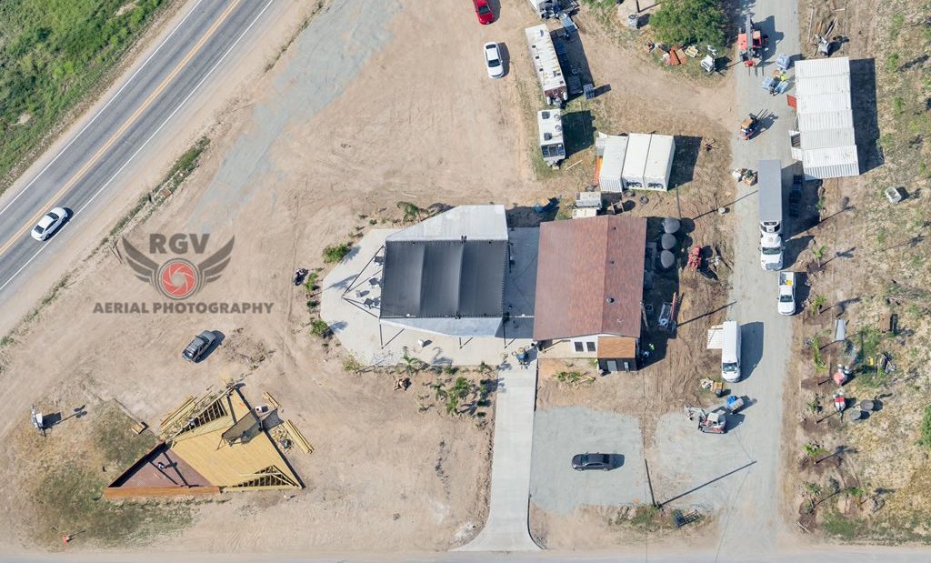 SpaceX строит футуристический бар на своей фабрике Starship в Техасе