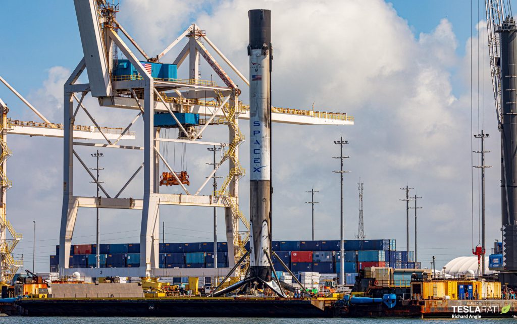 SpaceX оснастила дрон для транзита через Панамский канал после восстановления 45-го ускорителя