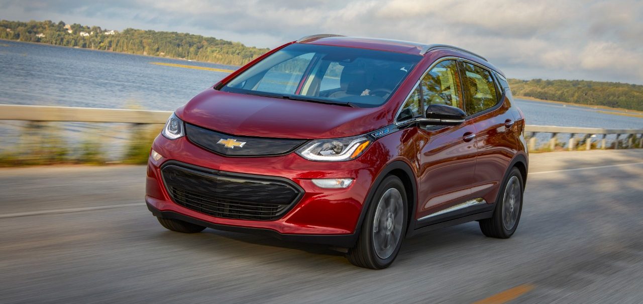 General Motors потратила почти 1 миллиард долларов на отзыв электромобиля Bolt