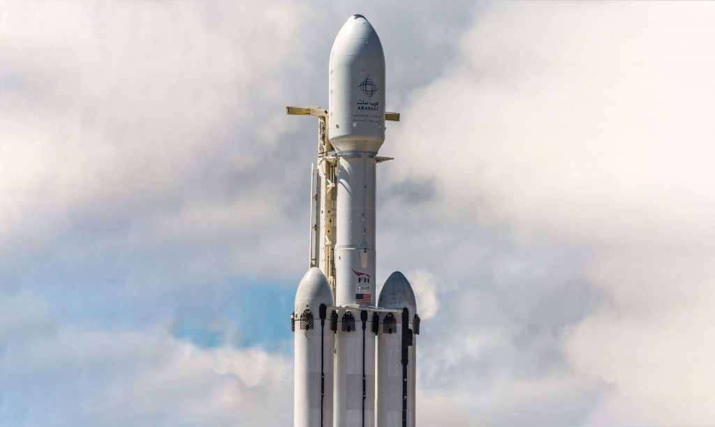 Следующий коммерческий запуск SpaceX Falcon Heavy с космическим спутником Astranis