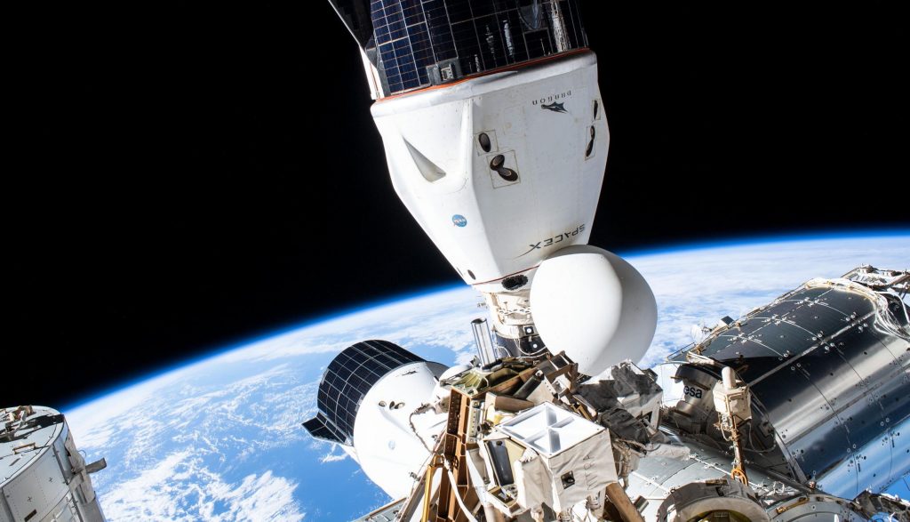 SpaceX Crew Dragon совершит первый облет космической станции в ноябре