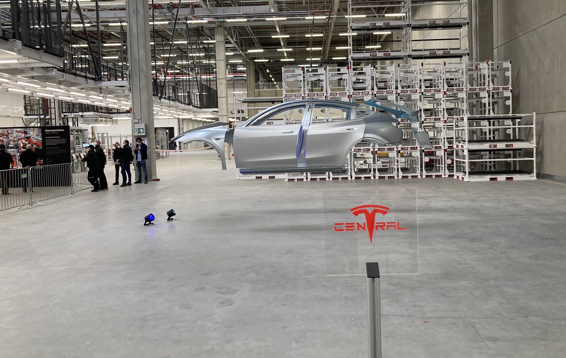 Первая цель Tesla Giga Berlin — производить по одному кузову Model Y каждые 45 секунд.