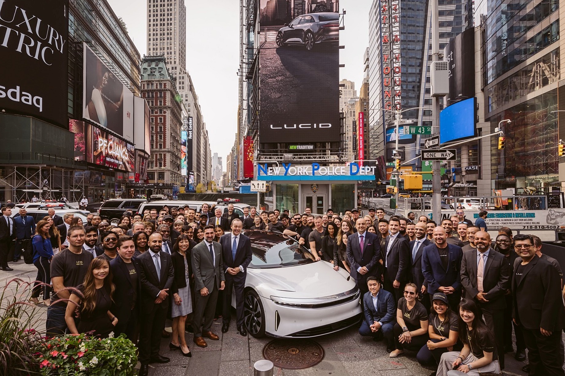 Elon Musk maakt licht op de productieresultaten van Lucid’s Q2-voertuig