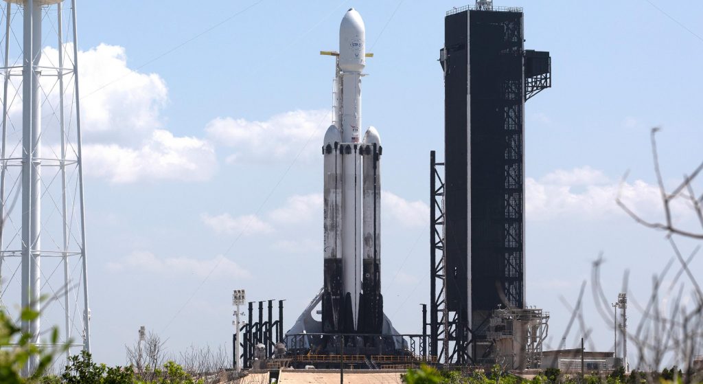 SpaceX запустит повторно использованные ускорители Falcon Heavy при запуске NASA Europa Clipper