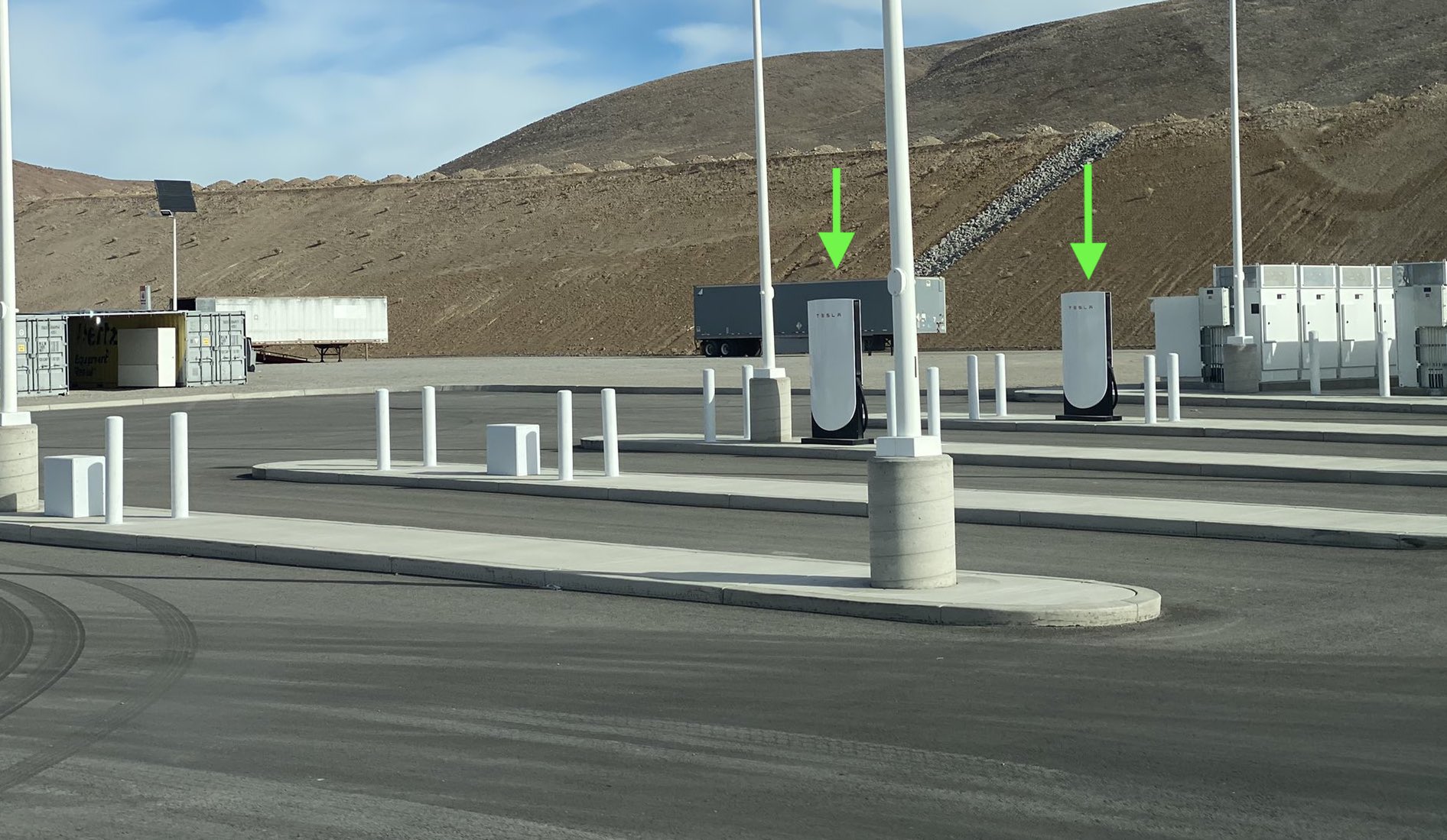 На Giga Nevada заработали два полу-мегакомпрессора Tesla: отчет