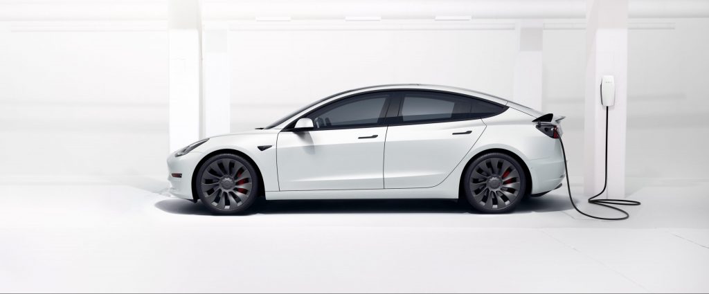 Компания по подписке на электромобили Autonomy запускает арендный парк Tesla Model 3