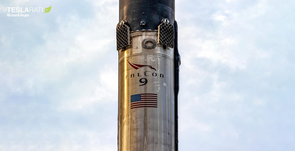 Ракета SpaceX Falcon 9 готова к первому из десятков запусков в 2022 году