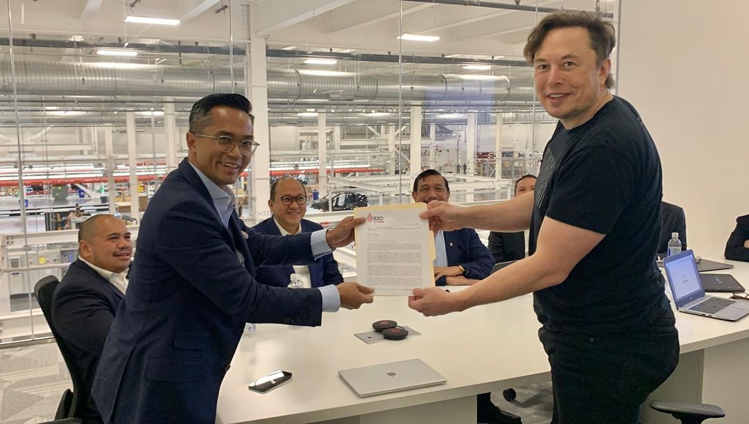 Илон Маск из Tesla встречается с делегацией Индонезии в Giga Texas, чтобы обсудить потенциальную сделку по никелю