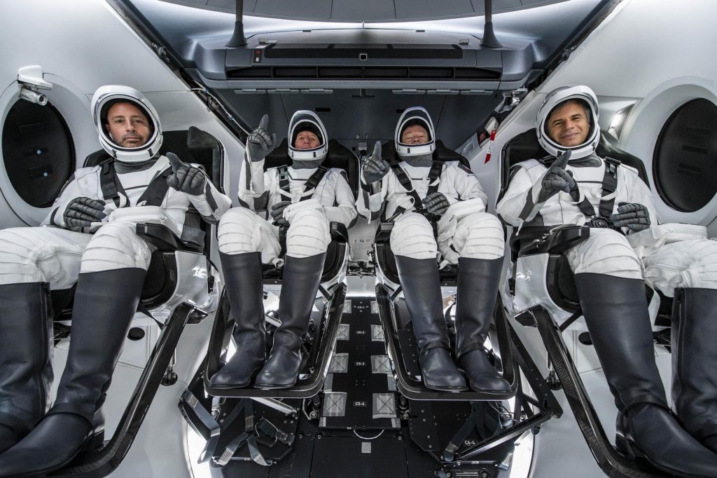 Второй частный запуск космонавта SpaceX Crew Dragon перенесен на 8 апреля.