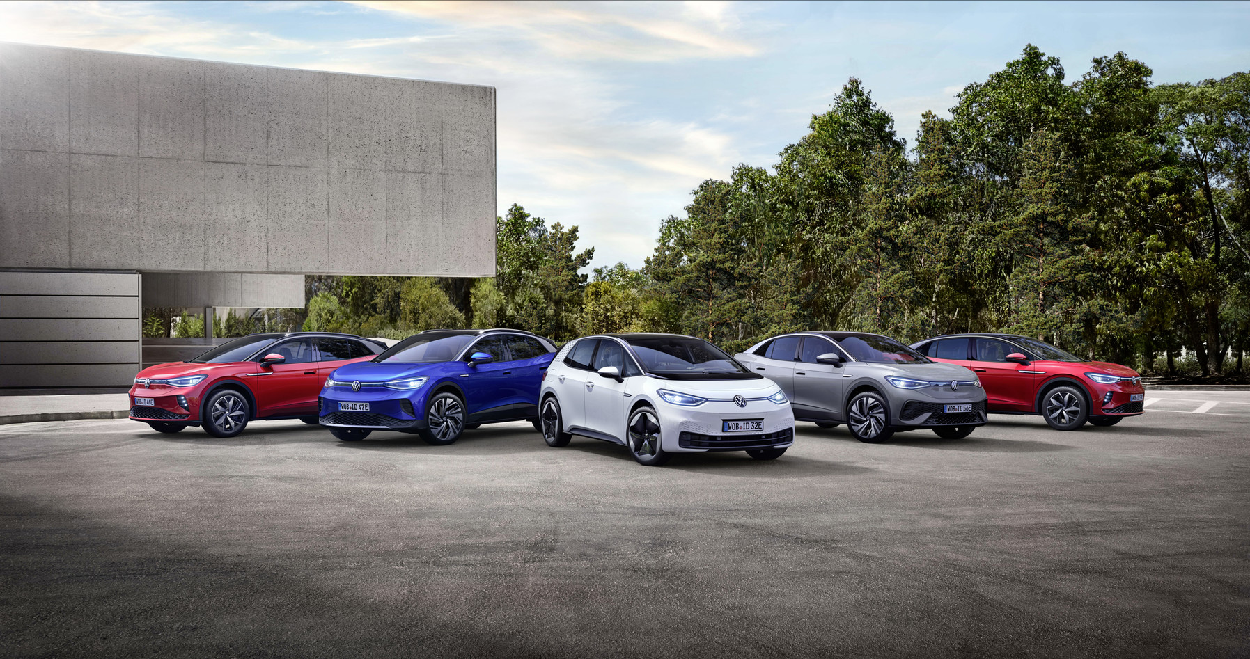 Volkswagen продал около 99 тысяч электромобилей из 1,9 миллиона в первом квартале и стремится к 2030 году занять 10% рынка в Северной Америке.