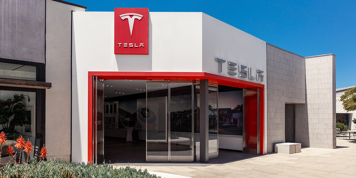 Акции Tesla (TSLA) растут, но конец ли это?