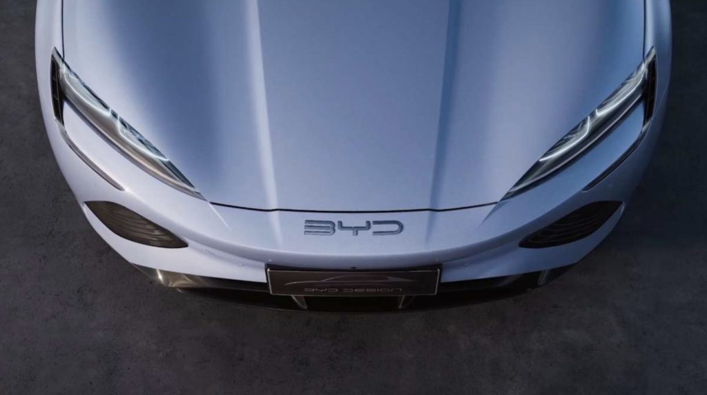 Китайский конкурент Tesla Model 3, компания BYD Seal, превзошла предпродажные ожидания с 22 637 заказами.