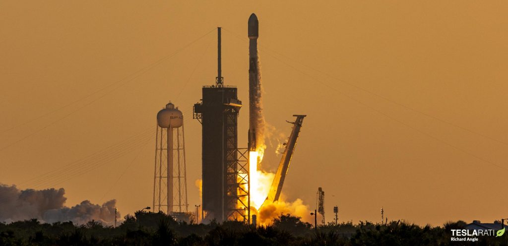 SpaceX завершила 21-й запуск и посадку в 2022 году
