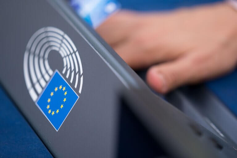 ЕС достиг компромисса по запрету новых автомобилей с ДВС в 2035 году