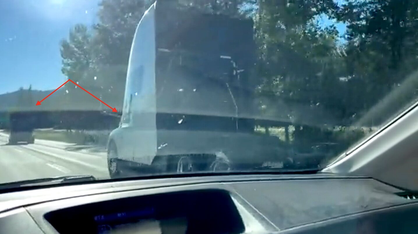 Обновленные прототипы Twin Tesla Semi проходят прицельные испытания на автостраде