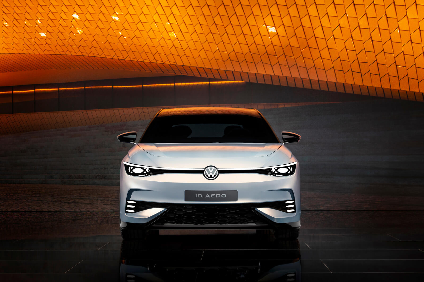 Volkswagen, bir gaz arabasını diziden çıkararak bir sonraki EV modeline yol açıyor