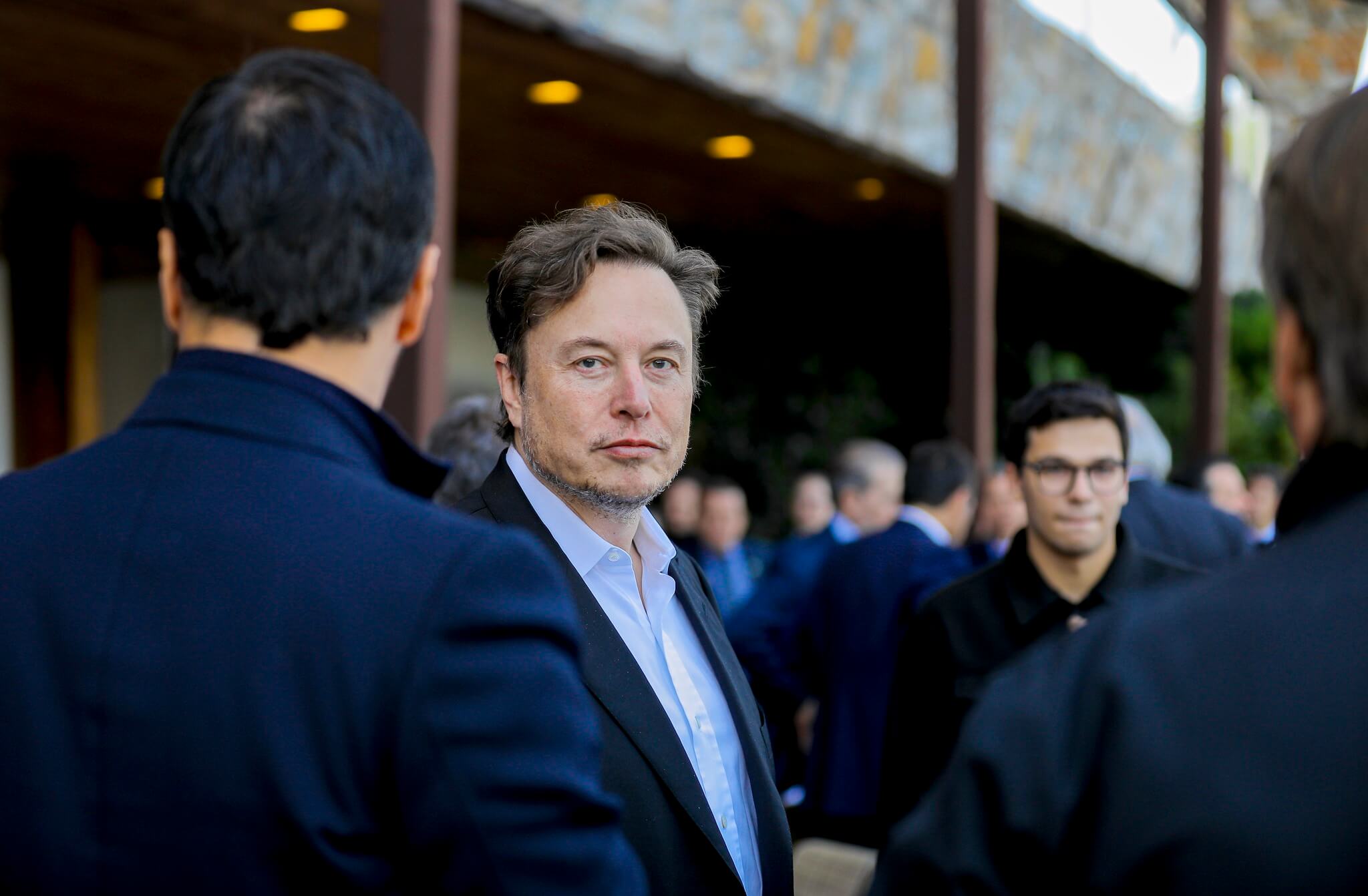دعا نشطاء البيع بالتجزئة شركة Tesla إلى ربط أجر Elon Musk بمقاييس ESG