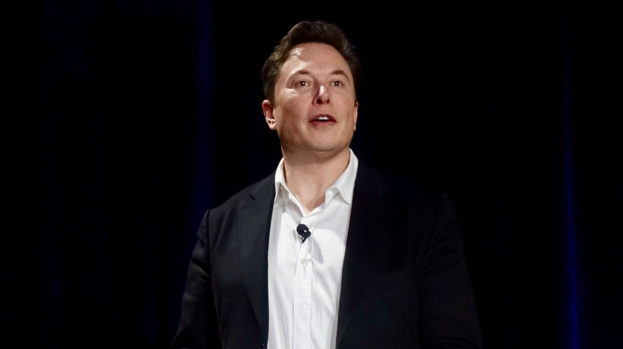 يقول ماسك إن سعر “ التمويل المضمون ” لـ Tesla البالغ 420 دولارًا لم يكن من المفترض أن يكون مضحكًا