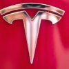 "geen informatie" over de vraag of een man die is gearresteerd in de buurt van een Tesla-winkel, gebonden is aan Antifa