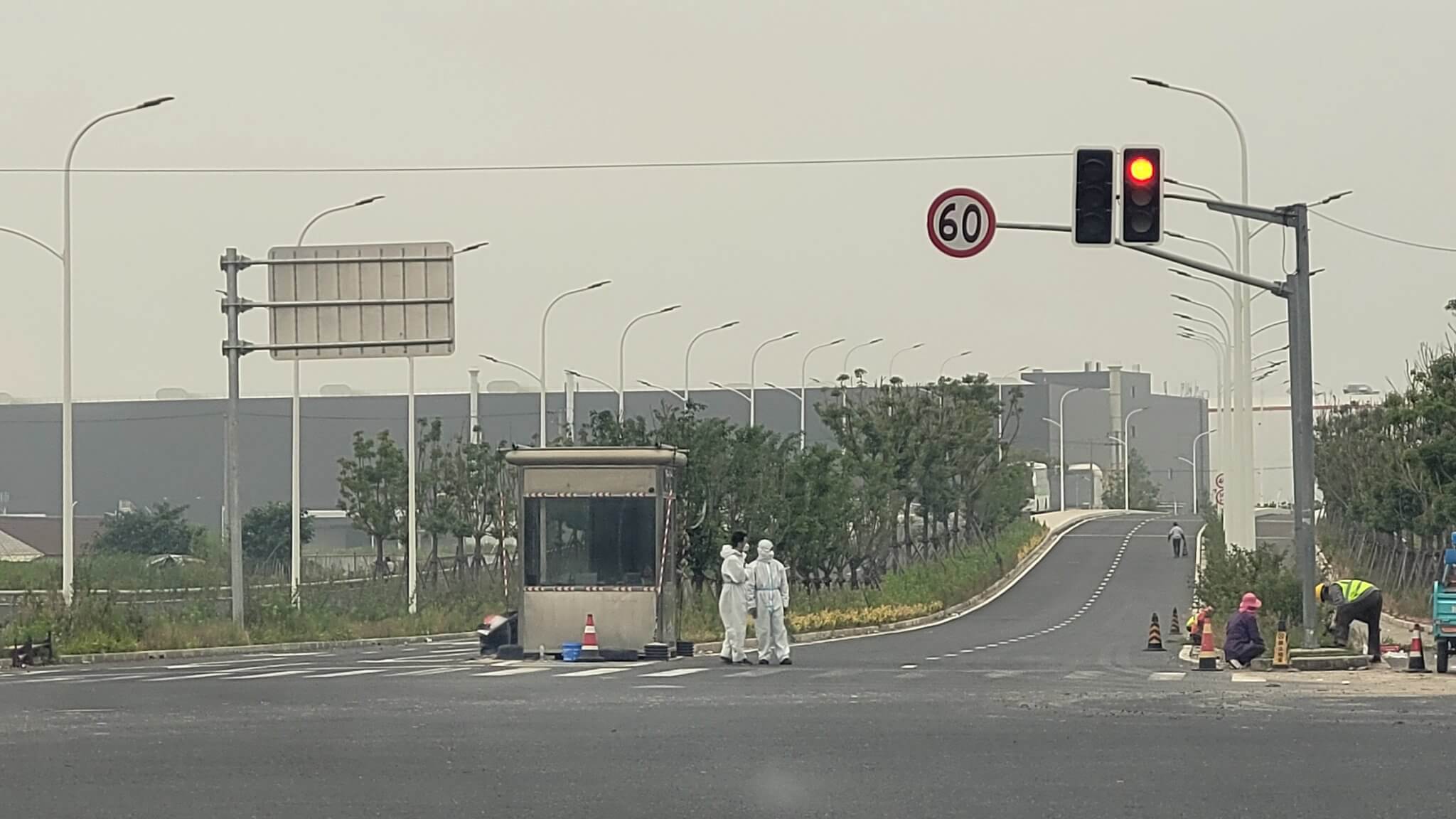 Tesla Gigafactory Shanghai, Çin Covid-19’un yayılmasını önlemeye çalışırken normal çalışıyor