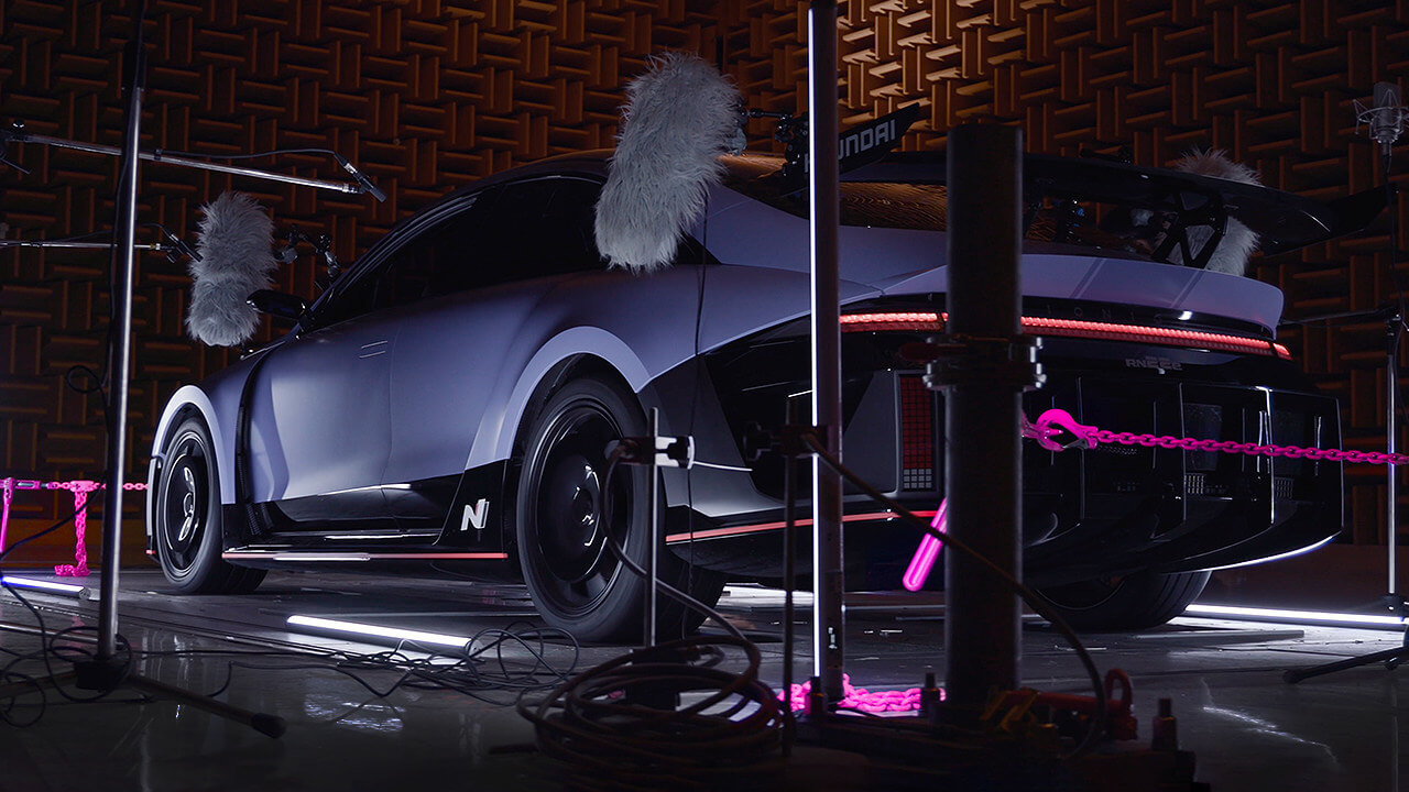 现代取笑 Ionia 5 N 高性能电动汽车和即将推出的电动汽车技术。