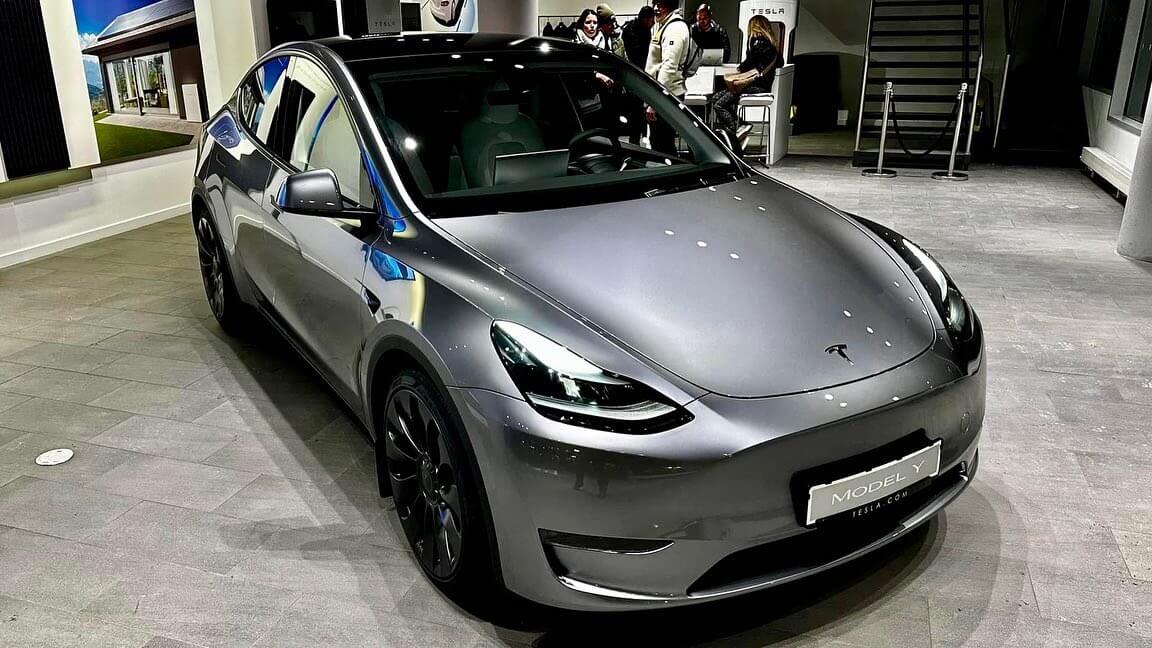 2022 के दौरान VW की कीमत पर जर्मनी में Tesla की बिक्री में उछाल आया