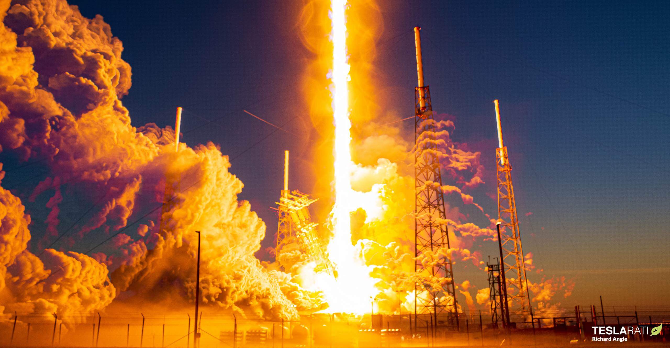 स्पेसएक्स सूर्योदय फाल्कन 9 लॉन्च के साथ फाल्कन हेवी तमाशा का अनुसरण करता है