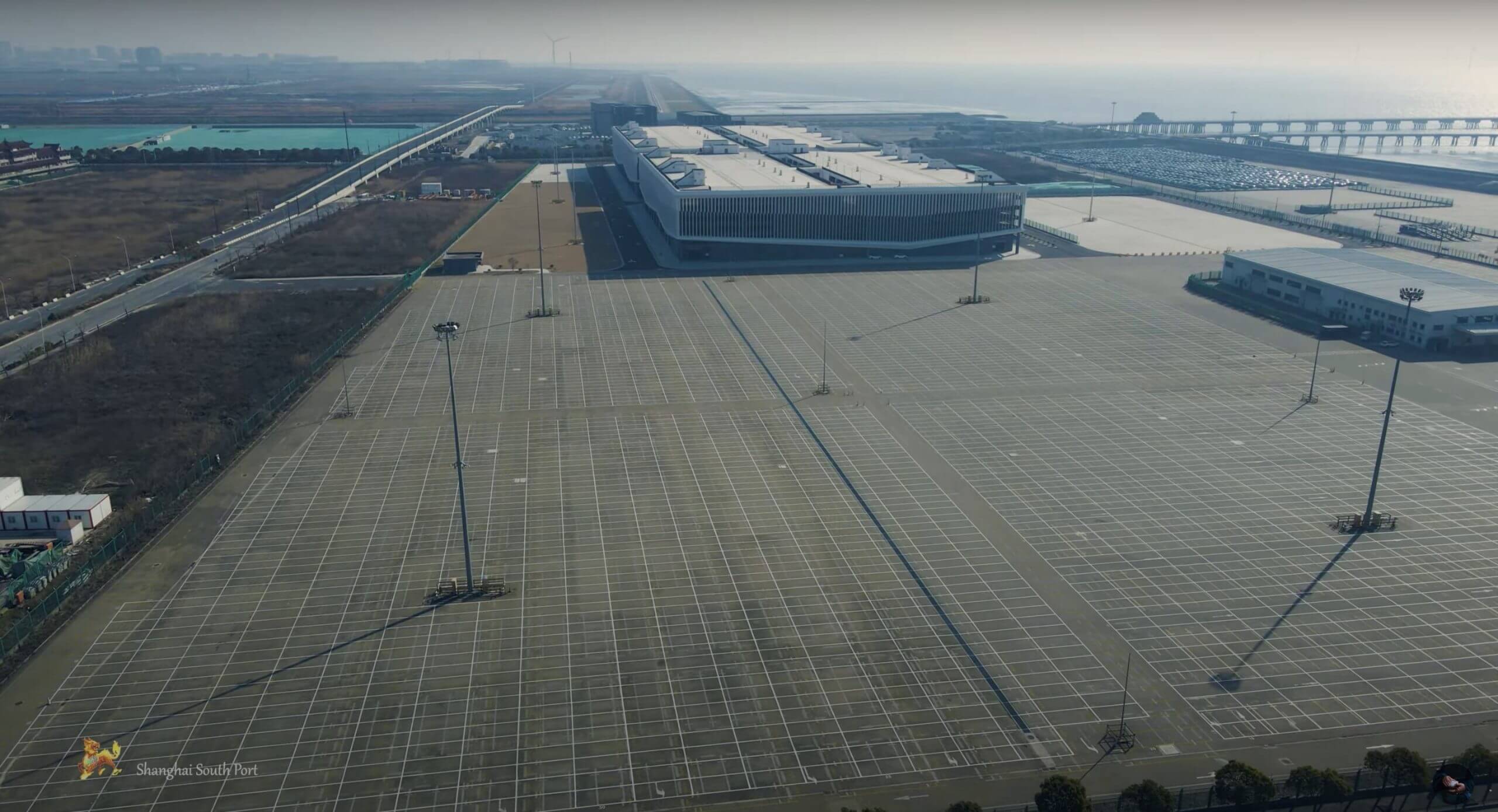 Tesla China расчищает огромный экспортный парк в терминале Southport в Шанхае
