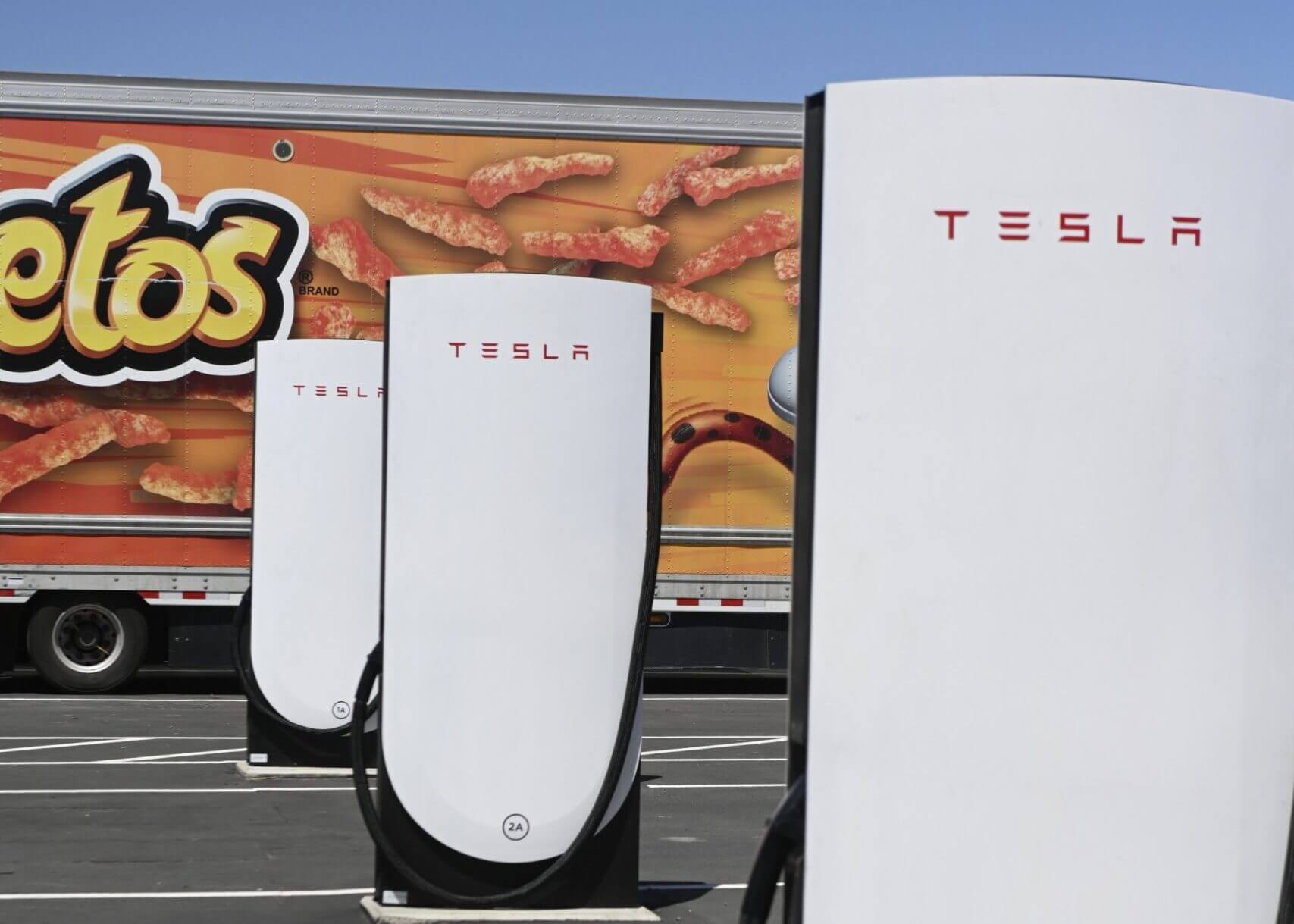 Tesla Semi Megacharger 业务为 PepsiCo 扩大。