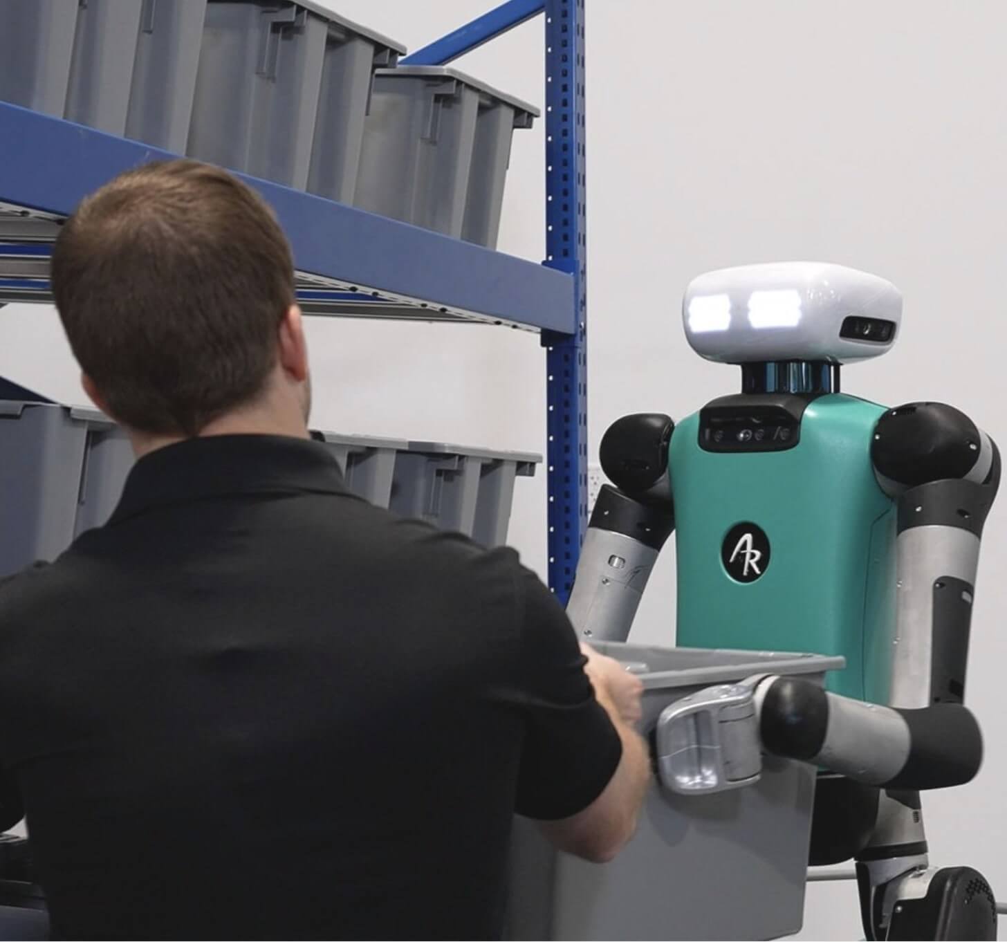テスラの最初の生産ロボットの競争相手が市場に出ました