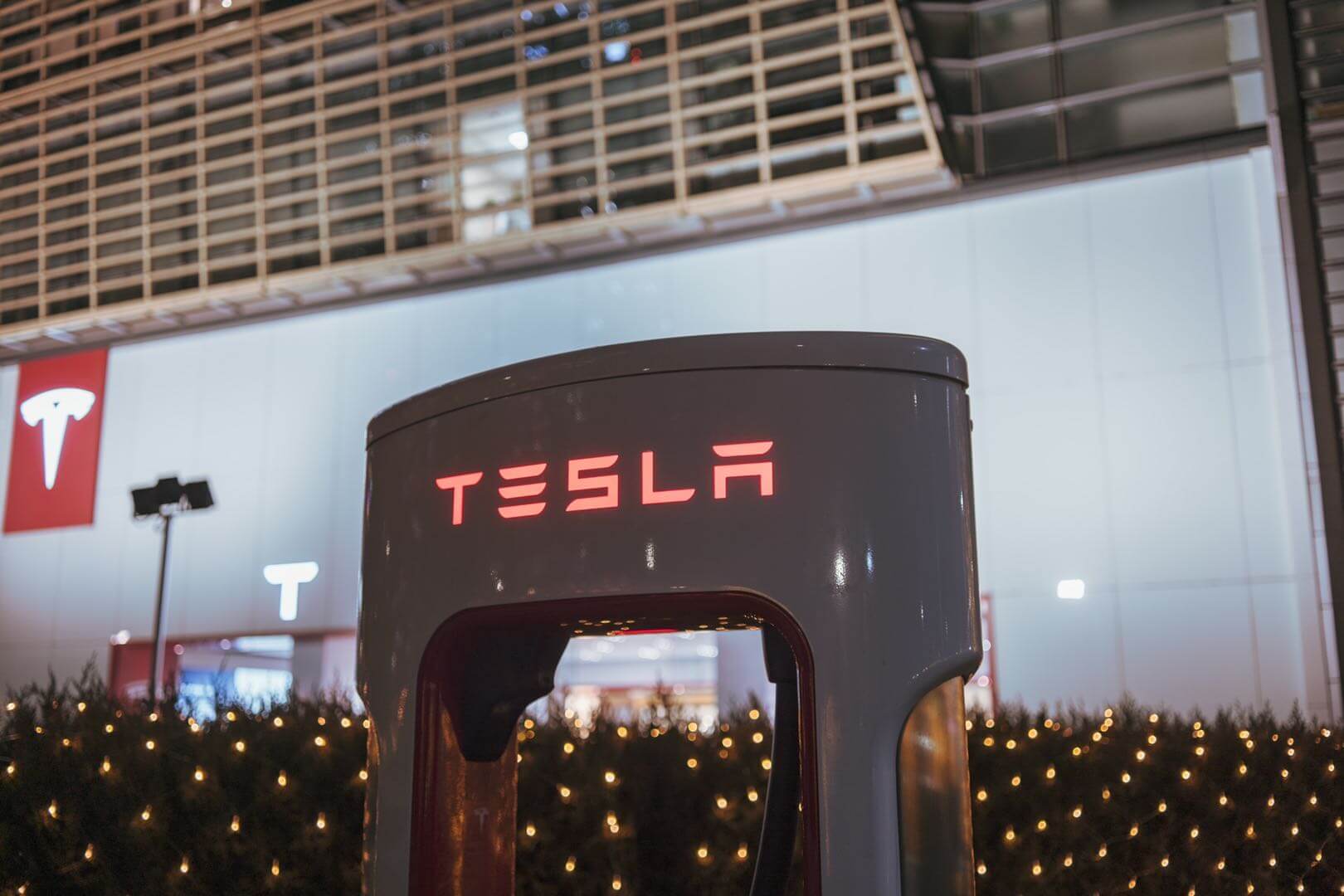 Программа членства Tesla Supercharger угрожает конкурентам, занимающимся зарядкой электромобилей