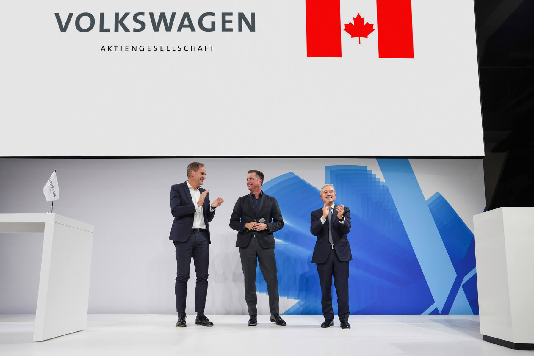 Der Volkswagen Konzern wählt Kanada für die Herstellung von Batteriezellen für Elektrofahrzeuge