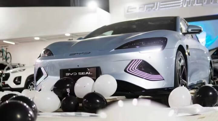 BYD mengeluarkan potongan harga EV yang besar, dengan harapan dapat menghakis kejayaan jualan Tesla