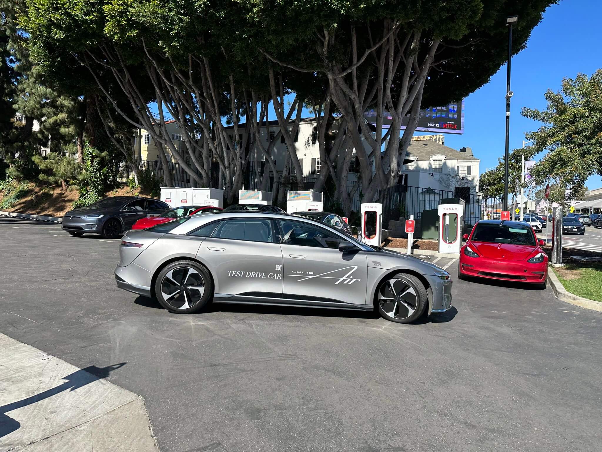 Tesla Supercharger ’testrit stroperij’ wordt steeds populairder