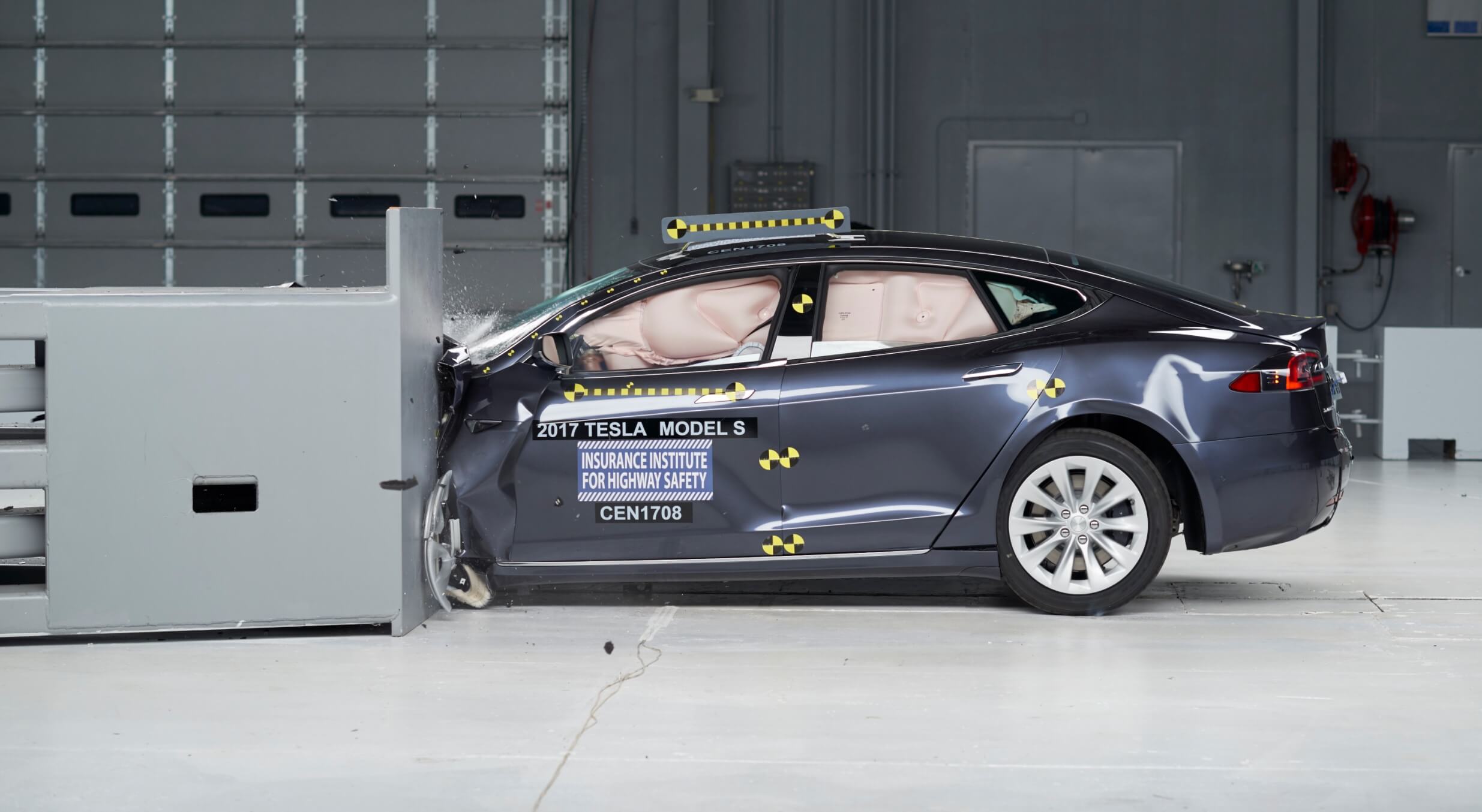 Tesla will die Fahrzeugsicherheit mit einer neuen Anlage in Texas verbessern