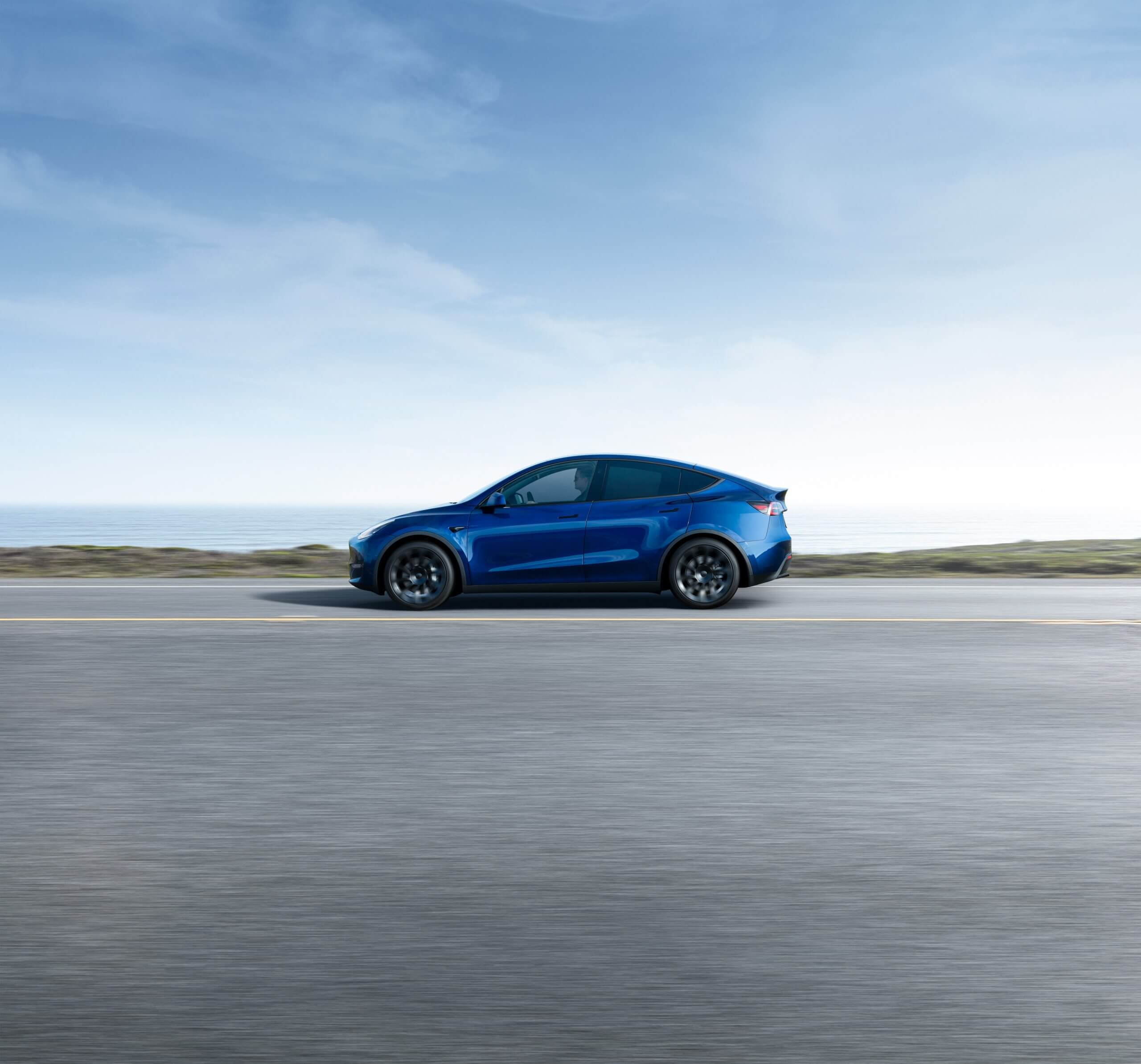 Jualan Tesla Model Y mengatasi jualan Toyota RAV4