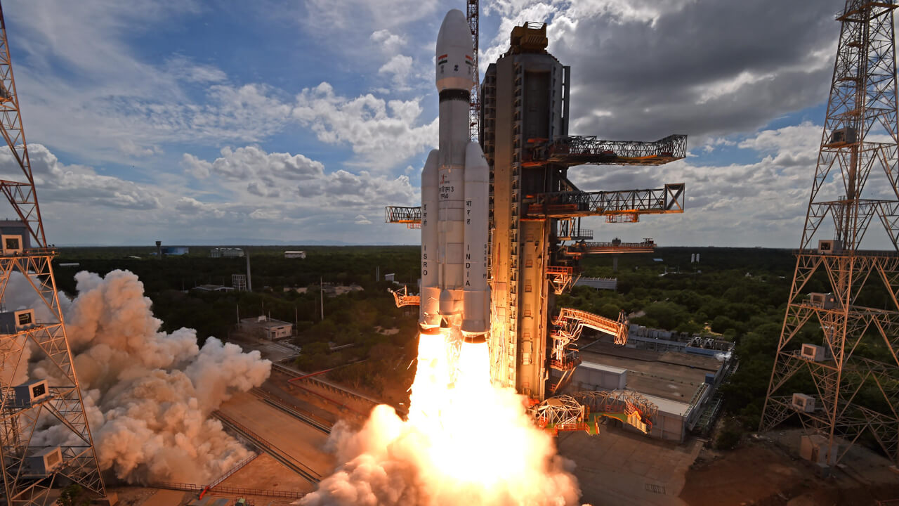 インド、月着陸船チャンドラヤーン3号を打ち上げ