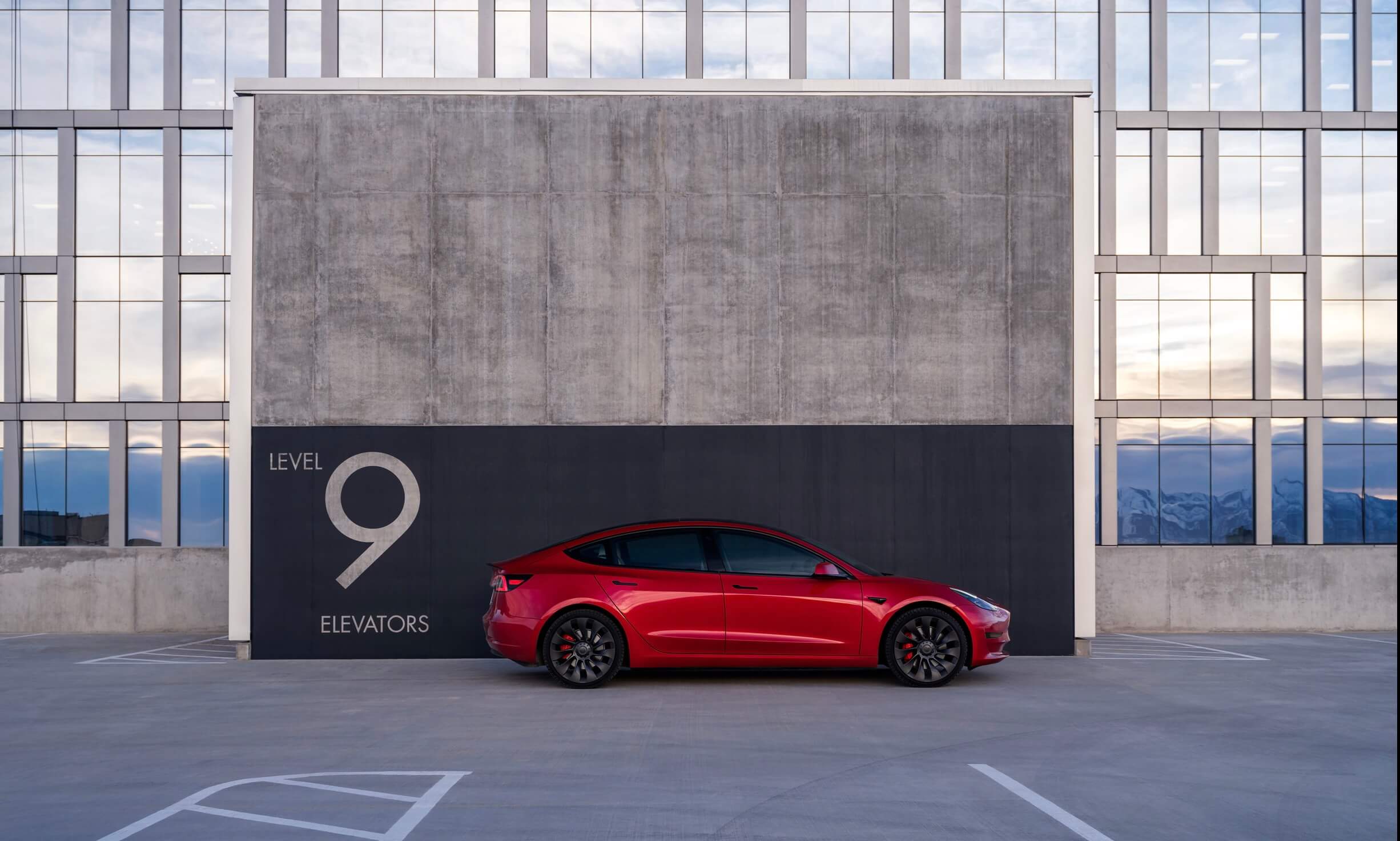 La Model 3 di Tesla è il primo veicolo elettrico a entrare nella top 10 dei veicoli noleggiati