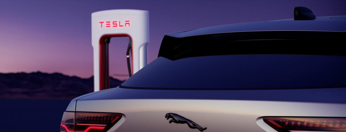 Jaguar signe avec Tesla pour adopter la norme de recharge des véhicules électriques