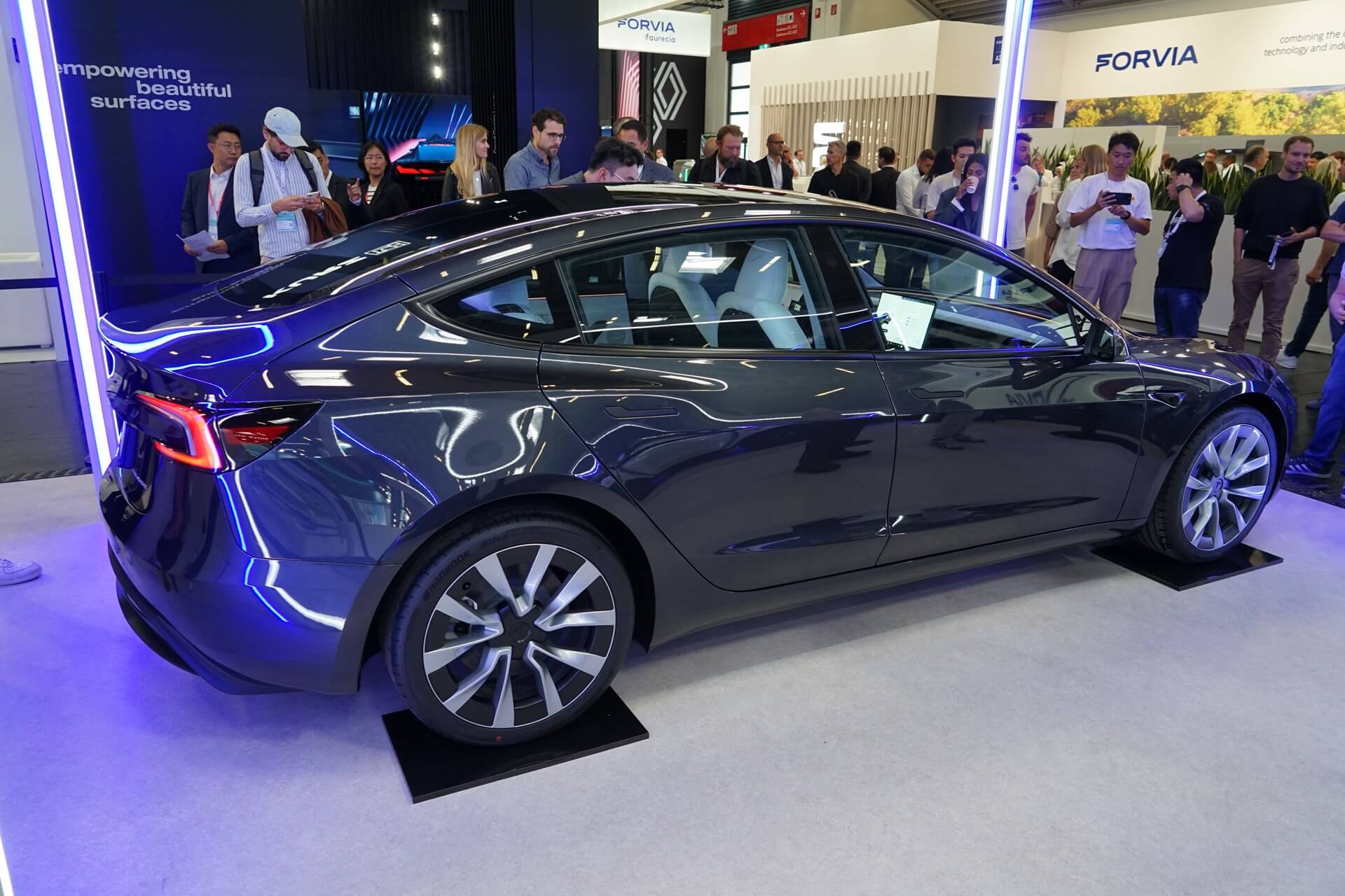 Tesla Model 3 Prestatiedocumenten in Europa duiden op opwindende motorupdates