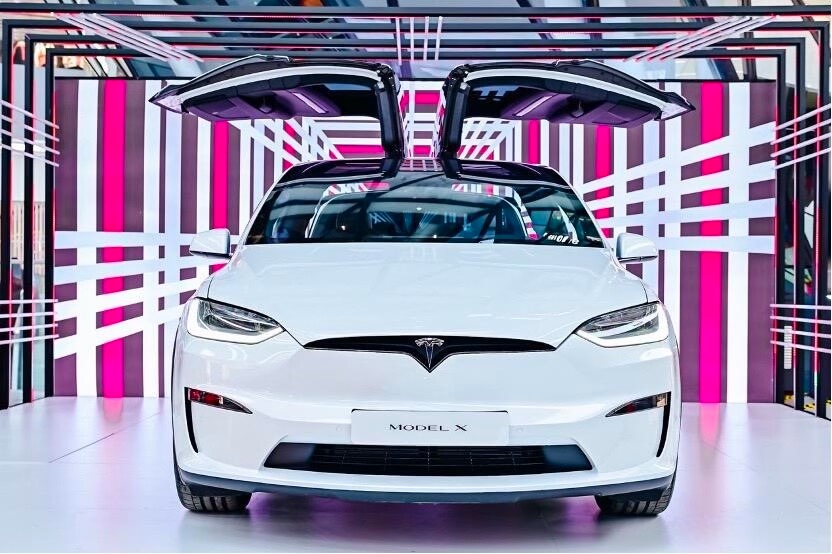 Tesla-Dieb, der sich durch eine Zahlungslücke ein Auto im Wert von über 500.000 US-Dollar beschafft hat, bekommt vier Jahre Gefängnis