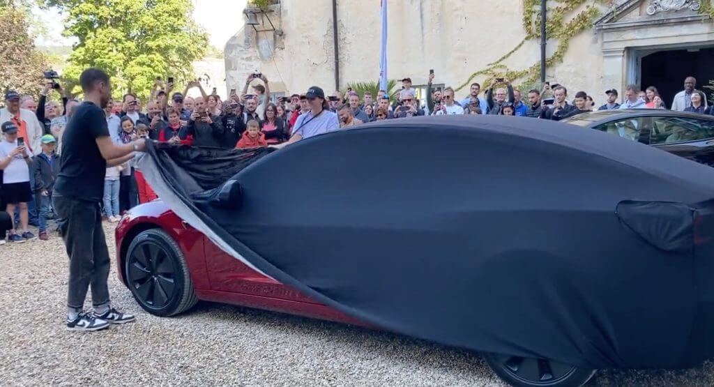 Tesla Model 3 Highland представлена ​​на мероприятии Клуба владельцев во Франции